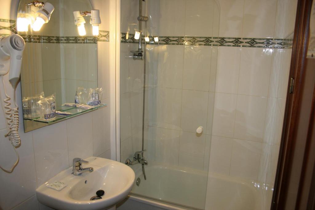 Hostal San Andres Adamuz Phòng bức ảnh