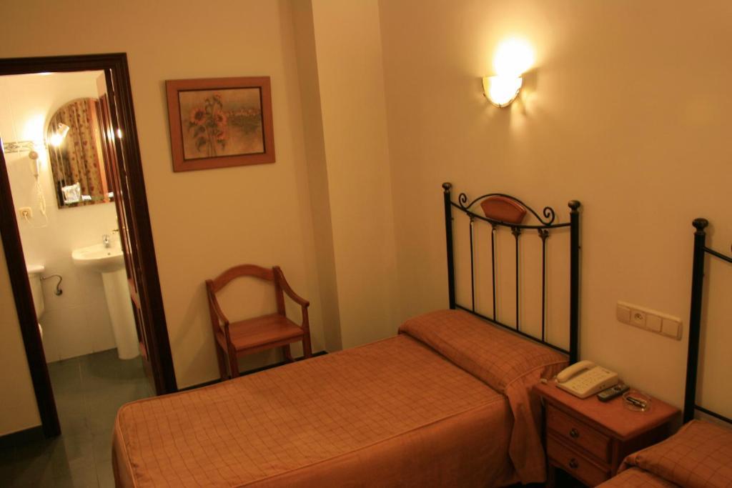 Hostal San Andres Adamuz Phòng bức ảnh