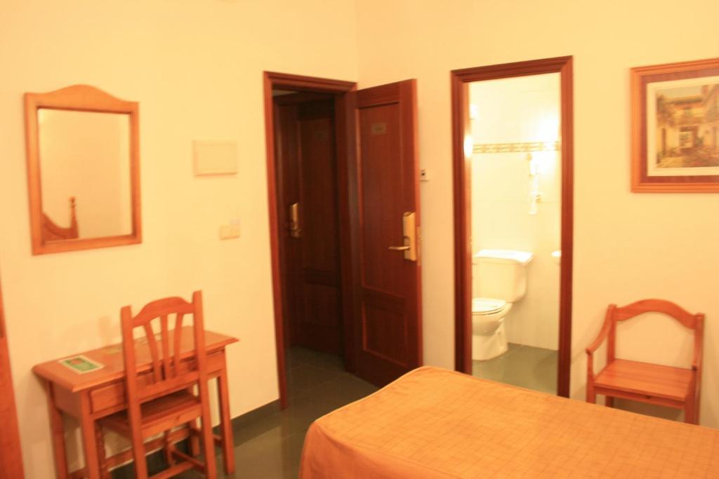 Hostal San Andres Adamuz Ngoại thất bức ảnh